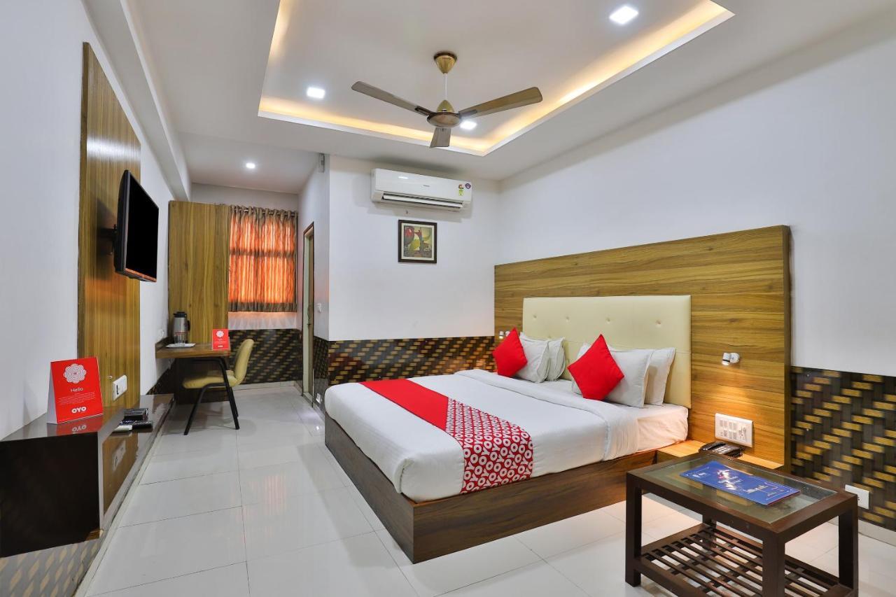 Collection O15862 Hotel The Grand Krishna Gandhinagar Kültér fotó